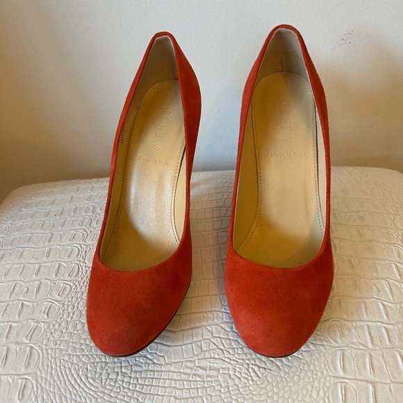J. Crew Shoes - NEW J Crew Red Suede Mona Rounded Toe Modest HeelsPumps Christmas Work 7.5 Y2k
